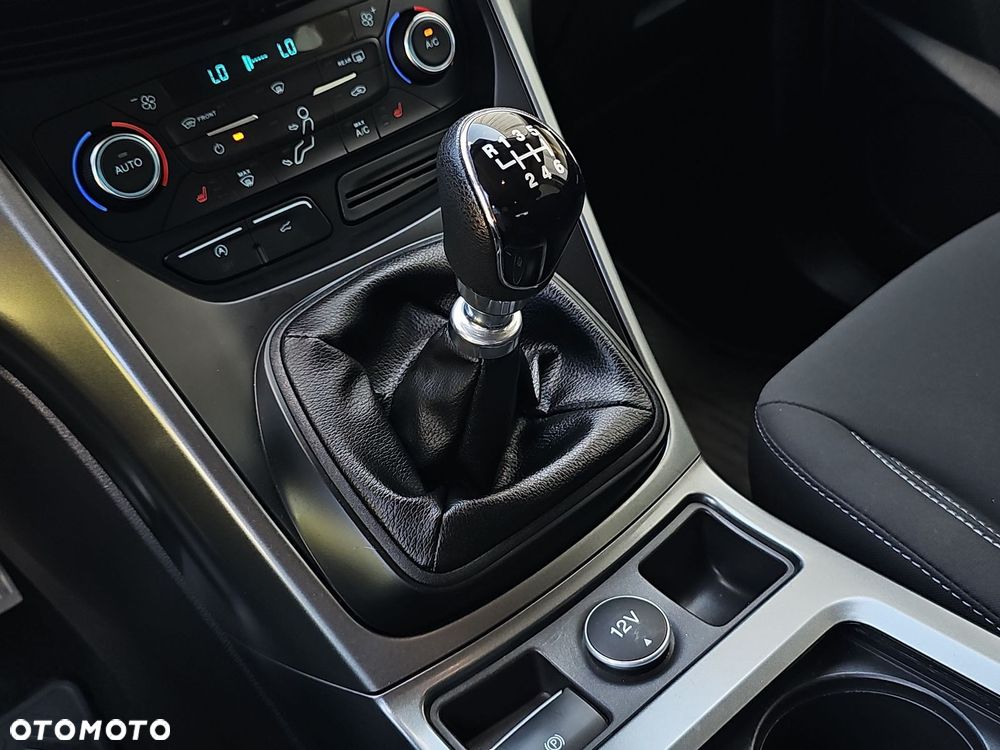 Ford Kuga 1.5 EcoBoost FWD Titanium - 19