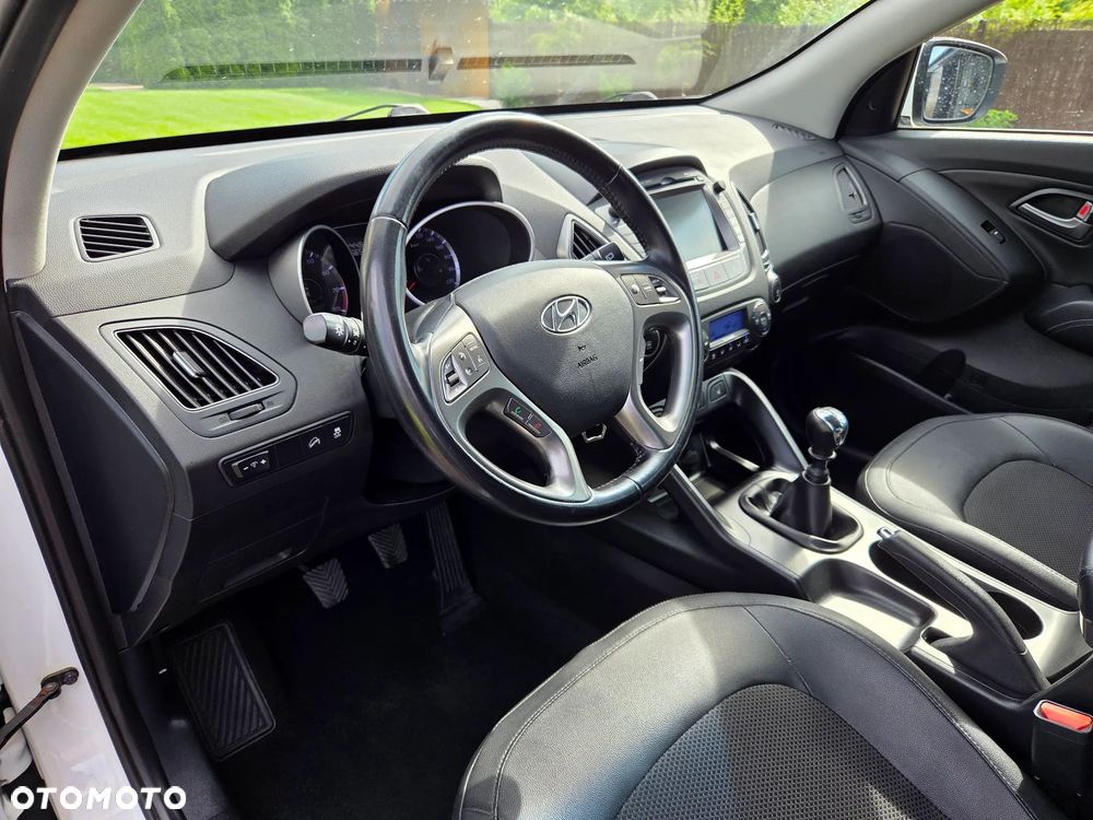 Hyundai ix35 blue 1.6 2WD Finale Gold - 16