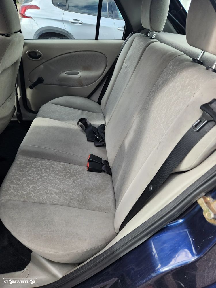 Ford Fiesta 1.25 Ghia - 13