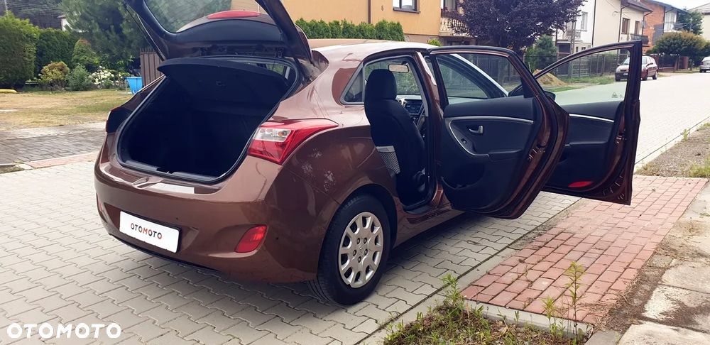 Hyundai i30 1.4 CRDi Premium - 14