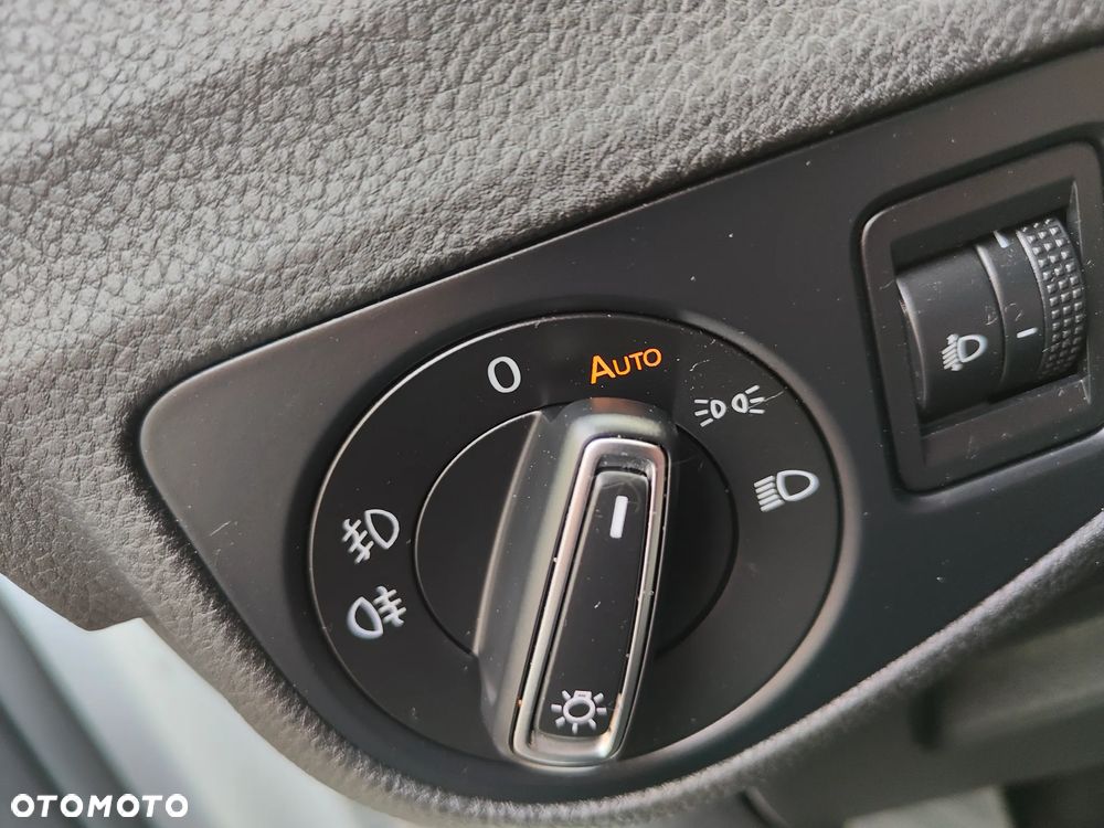 Volkswagen Golf Sportsvan - 19