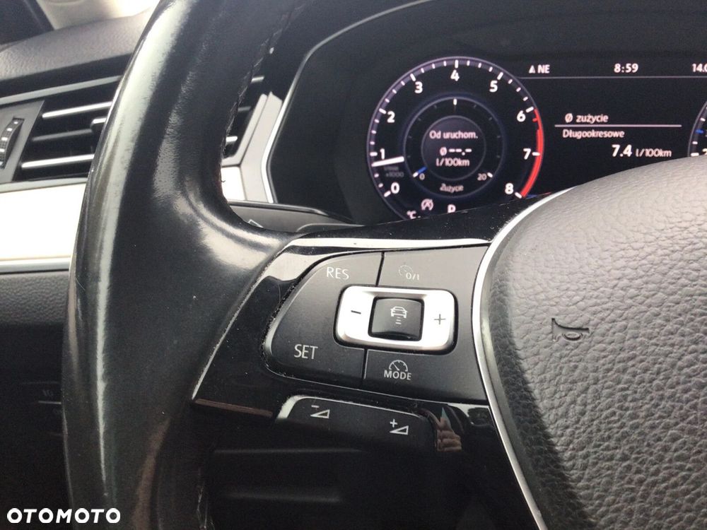 Volkswagen Passat 1.8 TSI BMT Highline DSG - 9