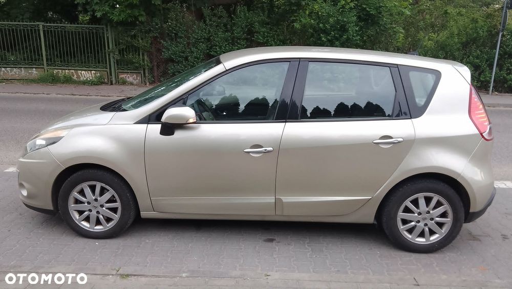 Renault Scenic 1.9 dCi Confort Privilege - 5
