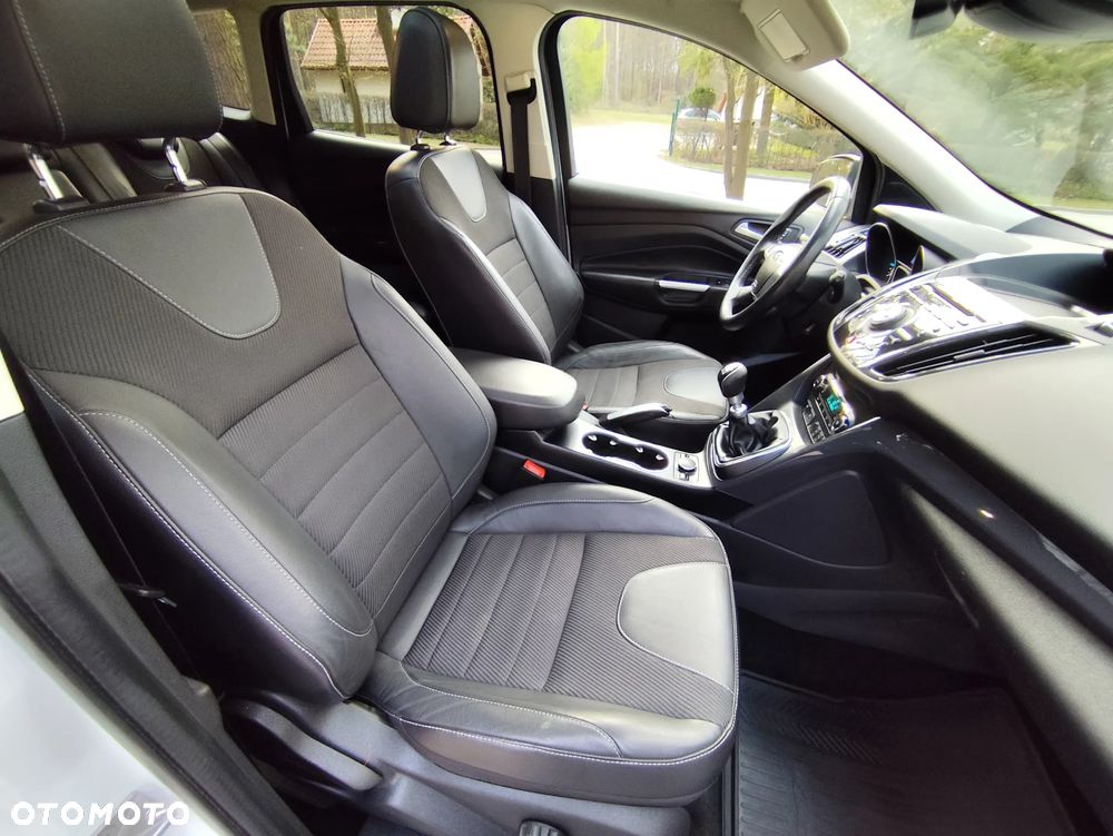 Ford Kuga 2.0 TDCi 4x4 Individual - 25