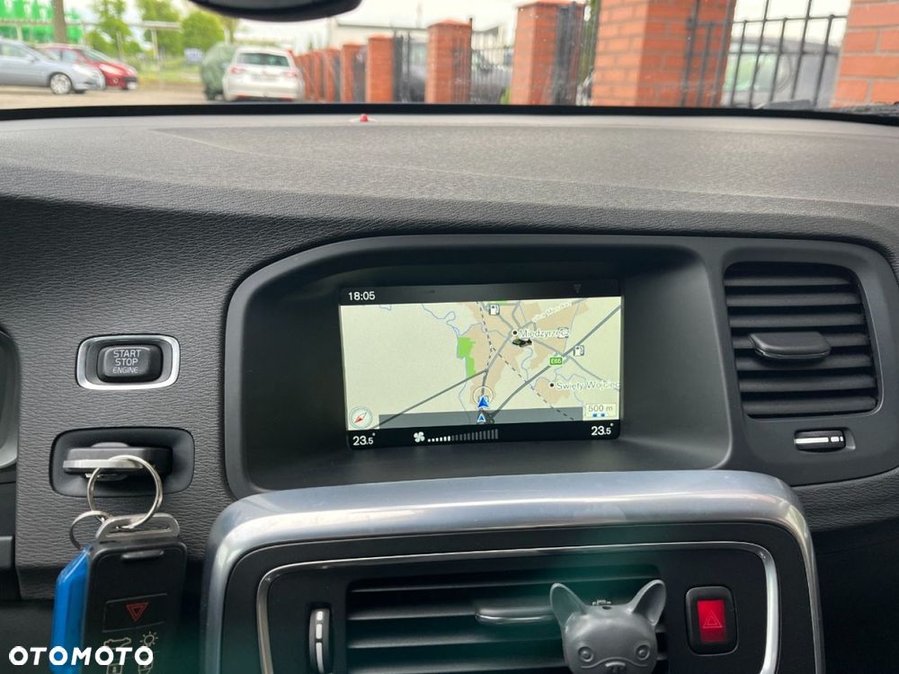 Volvo V60 D3 Summum - 10