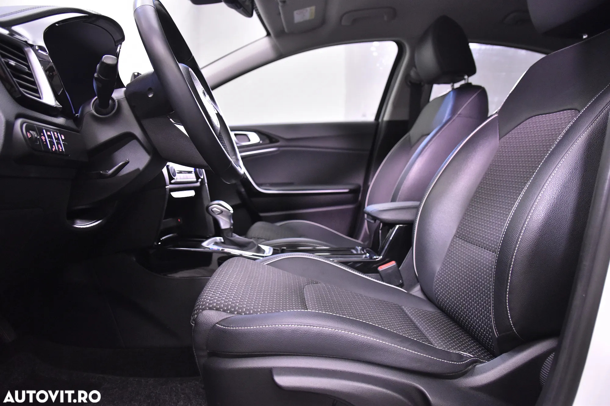 Kia XCeed - 22