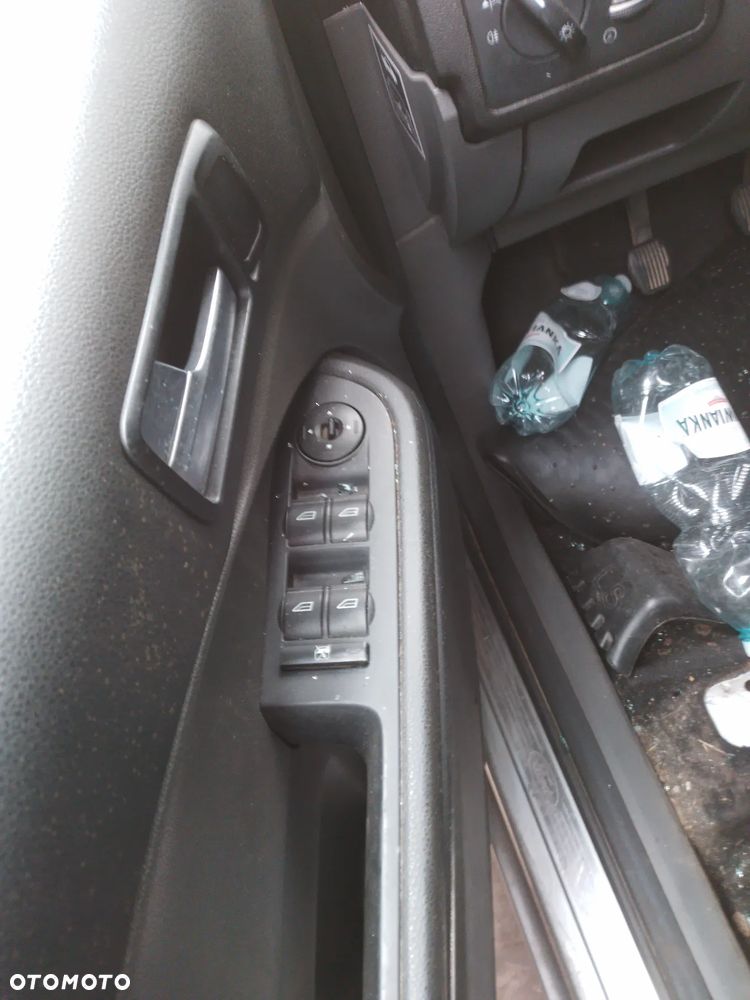 FORD C-MAX 2.0 TDCI 03-07 KOD LAKIERU D1 CHŁODNICA WODY - 29