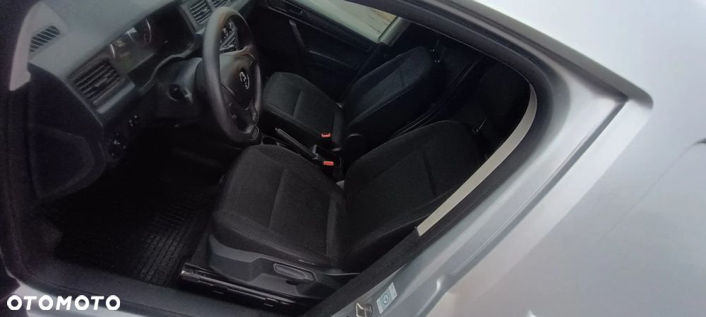 Volkswagen Caddy - 12