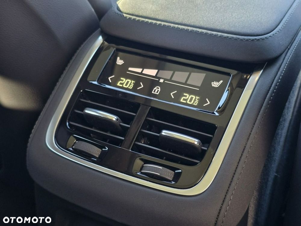 Volvo XC 90 T8 AWD Plug-In Hybrid Plus Bright 7os - 25