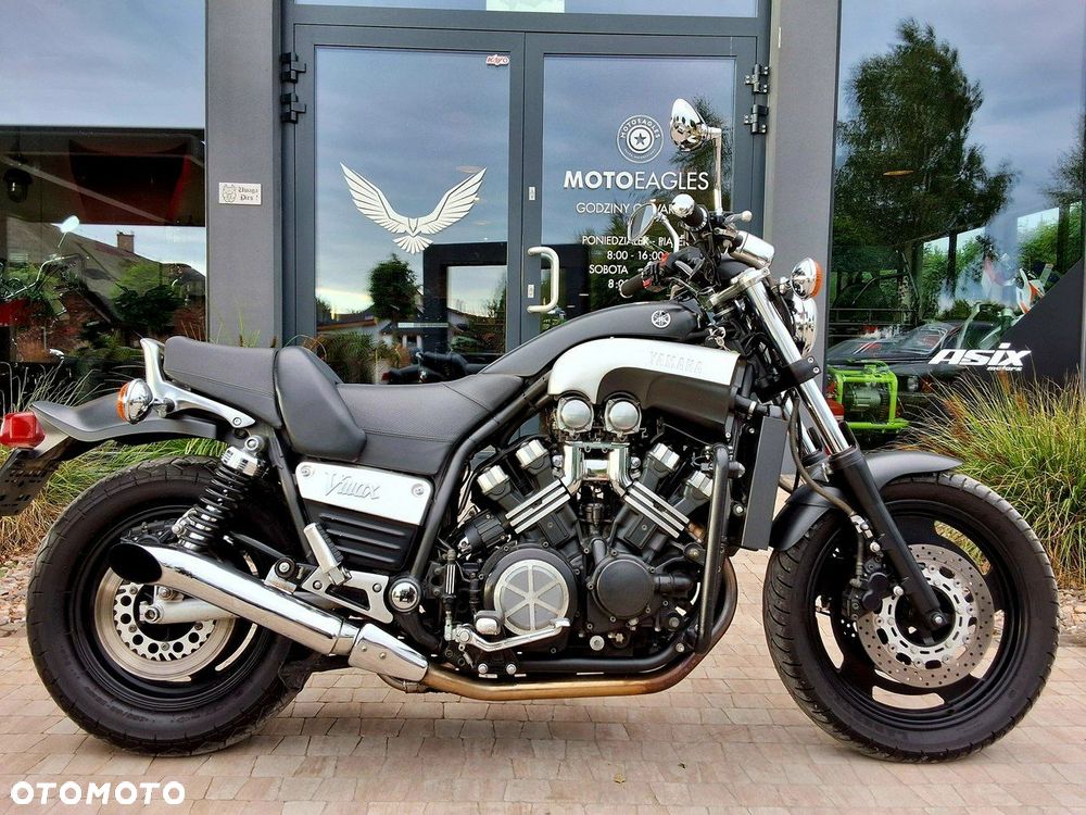 Yamaha V-MAX - 1