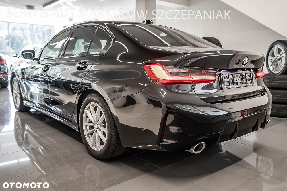 BMW Seria 3 320d xDrive mHEV M Sport sport - 7