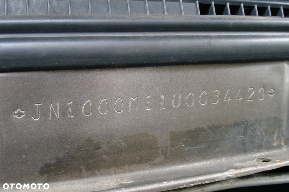 Nissan Prairie 2.0 SLX 5os - 28