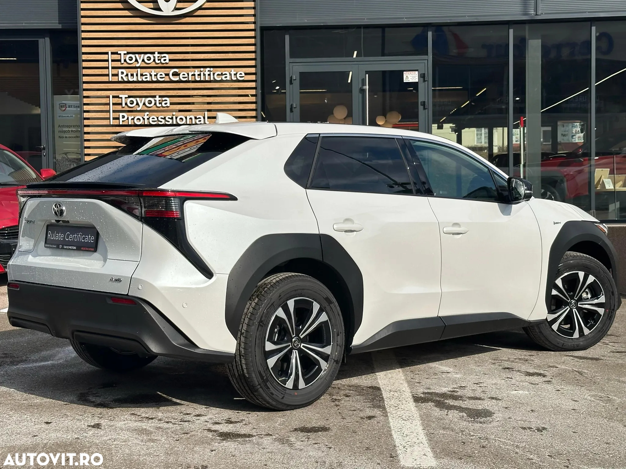 Toyota BZ4X 160 KW AWD (4x4) Luxury Solar Edition - 3