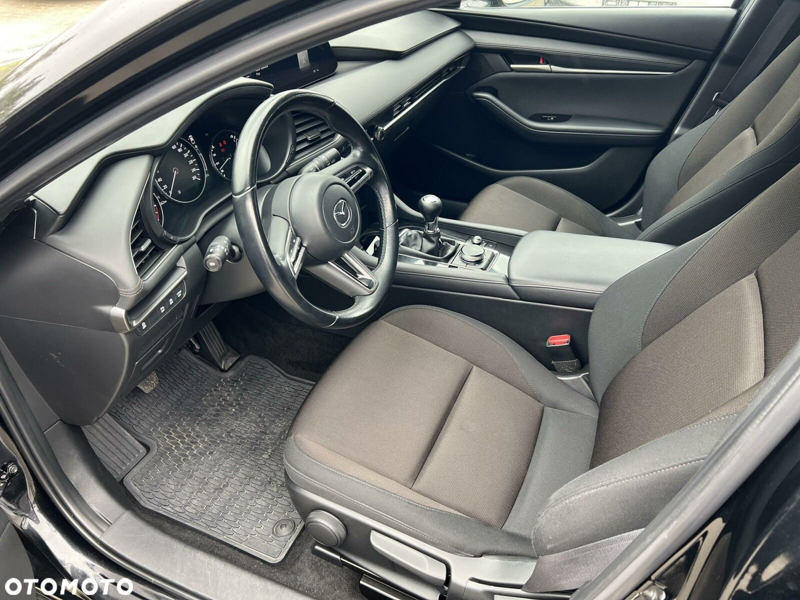 Mazda 3 - 15