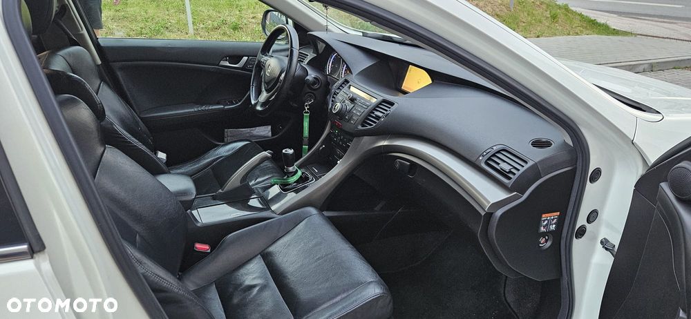 Honda Accord 2.0 Executive Nav - 5