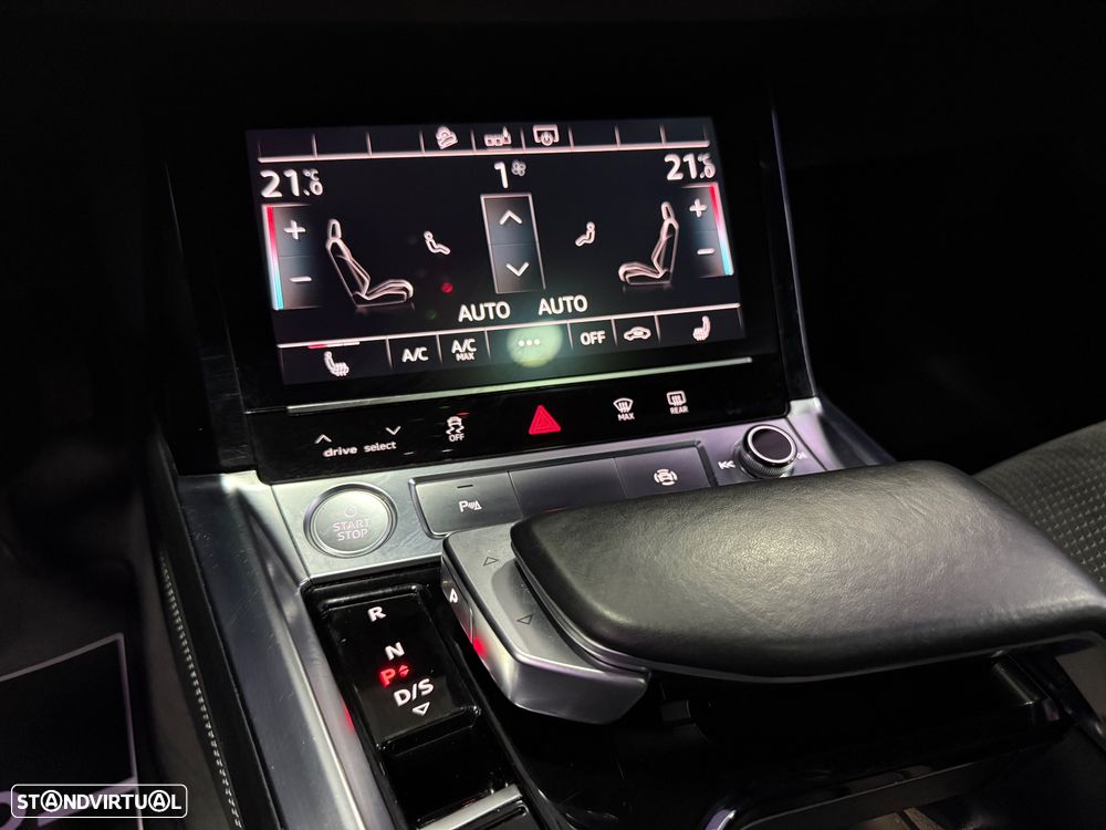 Audi e-tron 50 quattro S line - 26
