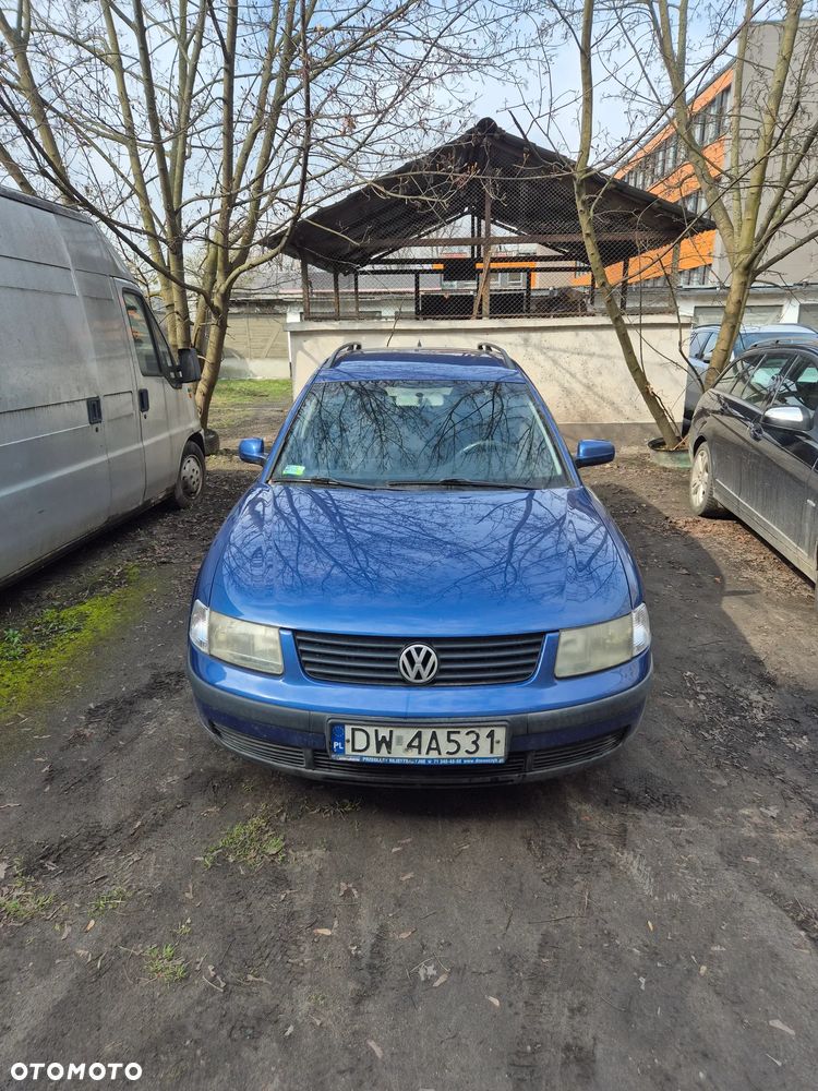 Volkswagen Passat 1.9 TDI - 1