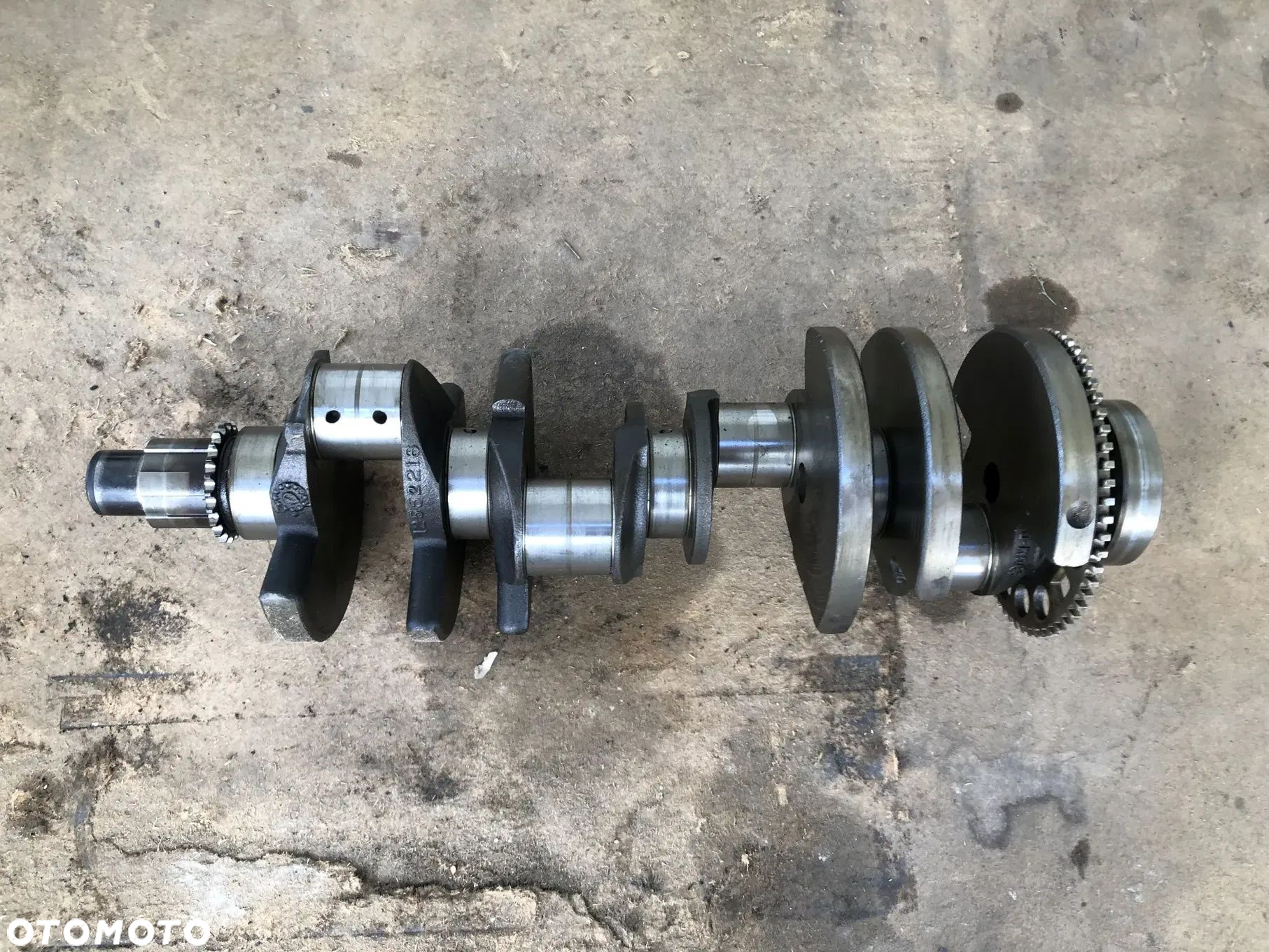CADILLAC ESCALADE III 6,2 V8 2006-2014 CHEVROLET CAMARO SS 6,2 V8 2009-2015 LS3 WAŁ KORBOWY - 6