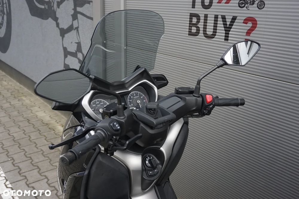 Yamaha X-max - 14