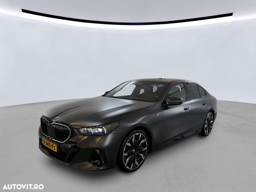 BMW Seria 5 520i AT MHEV - 3