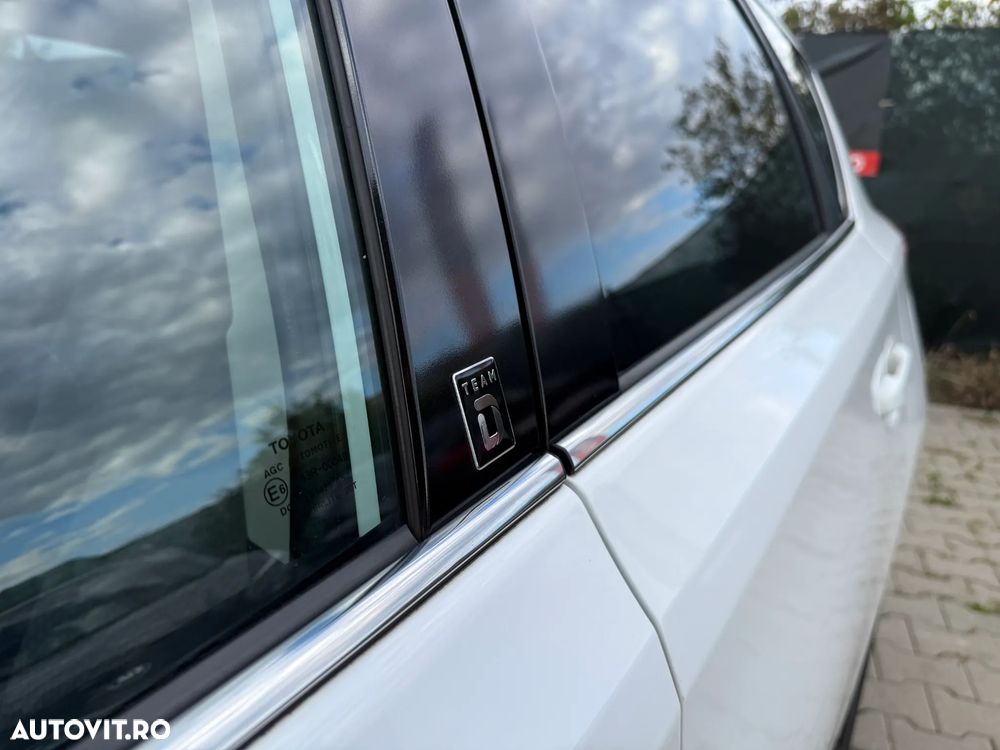 Toyota Auris 1.8 VVT-i Automatik Team Deutschland - 4