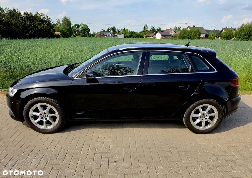 Audi A3 Sportback - 4