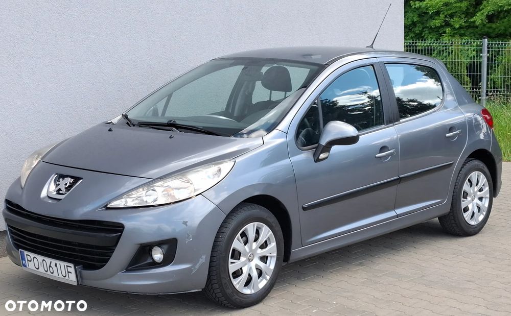 Peugeot 207 75 Millesim 200 - 11