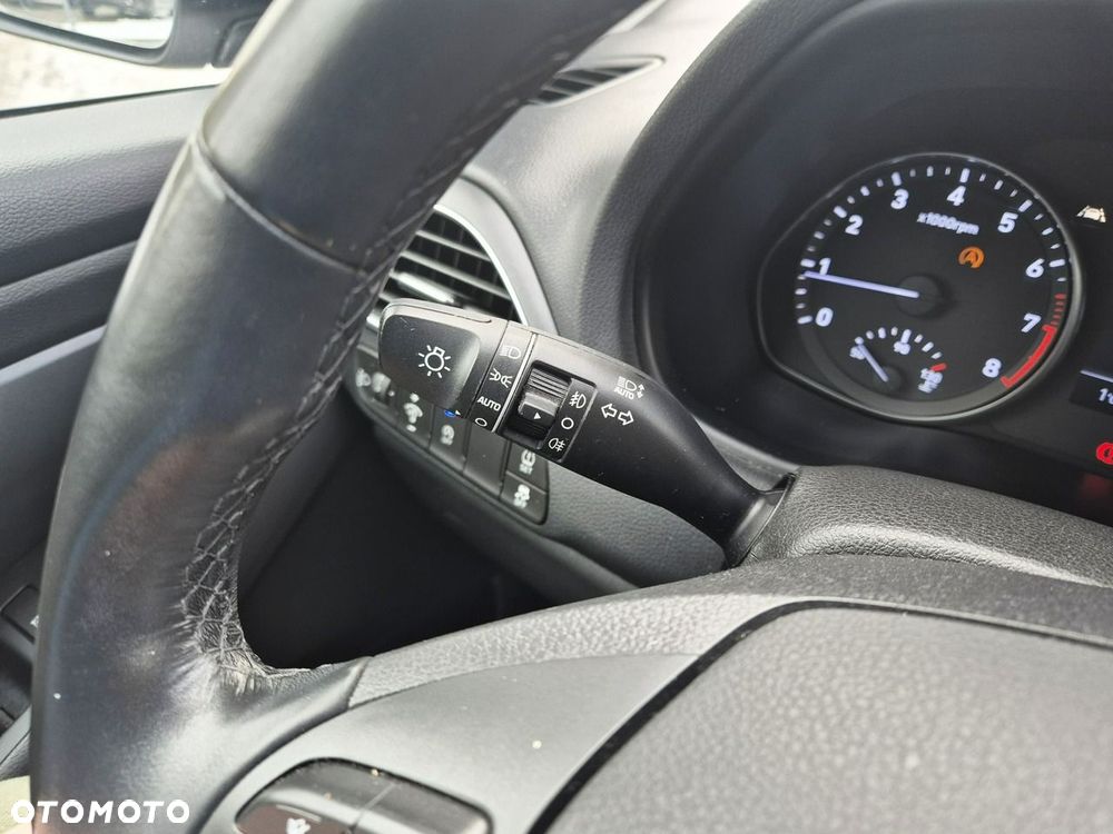 Hyundai i30 1.5 DPI Classic + - 27