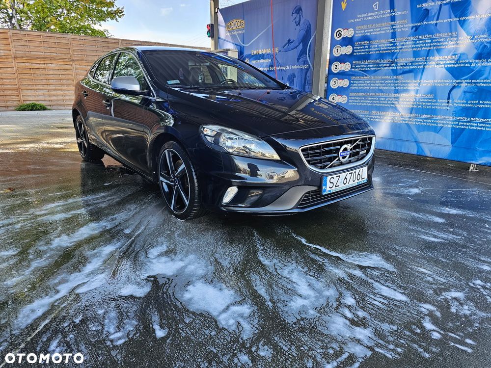 Volvo V40 D4 Drive-E R-Design Kinetic - 1