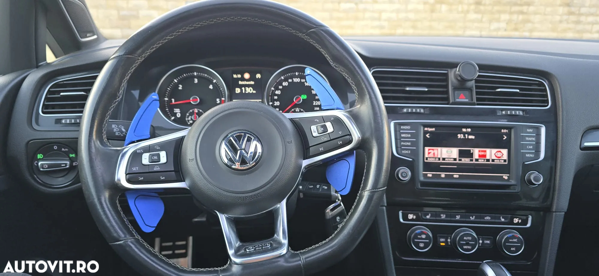 Volkswagen Golf 2.0 TDI DSG GTD - 17