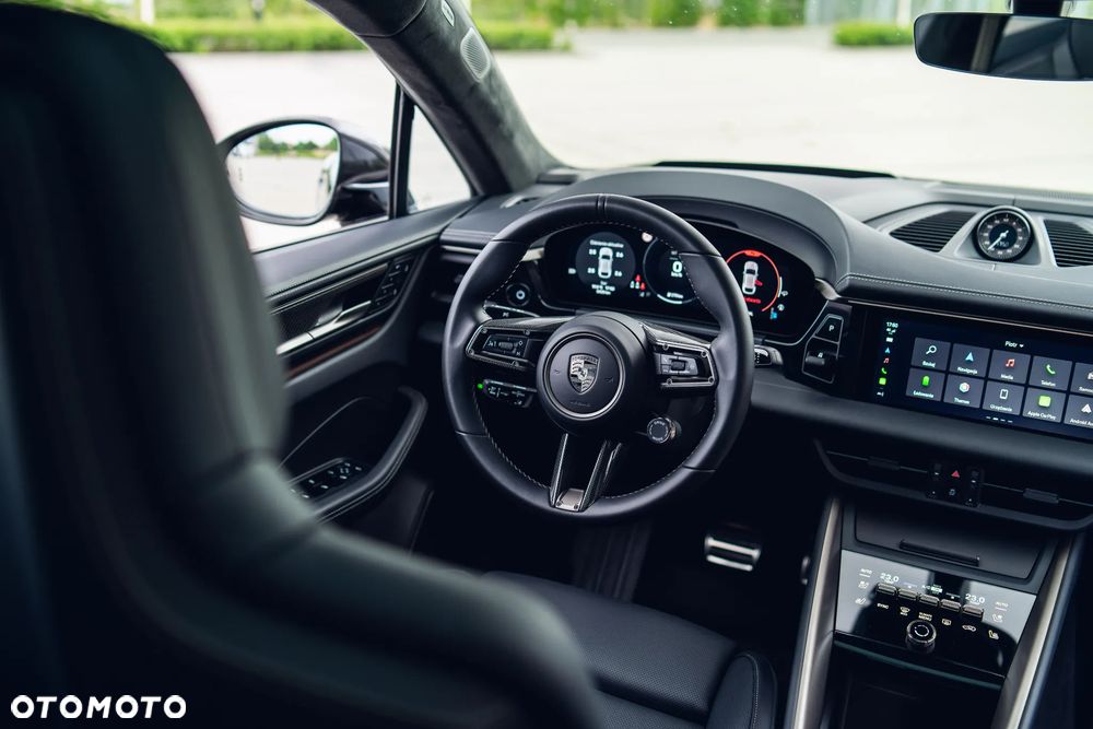 Porsche Macan - 32