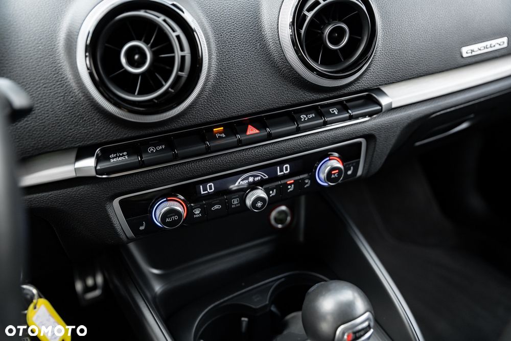 Audi S3 Sportback S tronic - 31