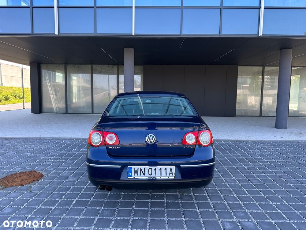 Volkswagen Passat 2.0 TDI Highline - 7