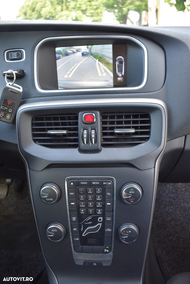 Volvo V40 D2 - 8
