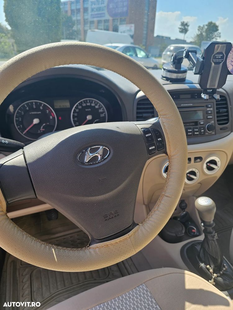 Hyundai Accent MC 1.4 DOHC GL A/C - 6