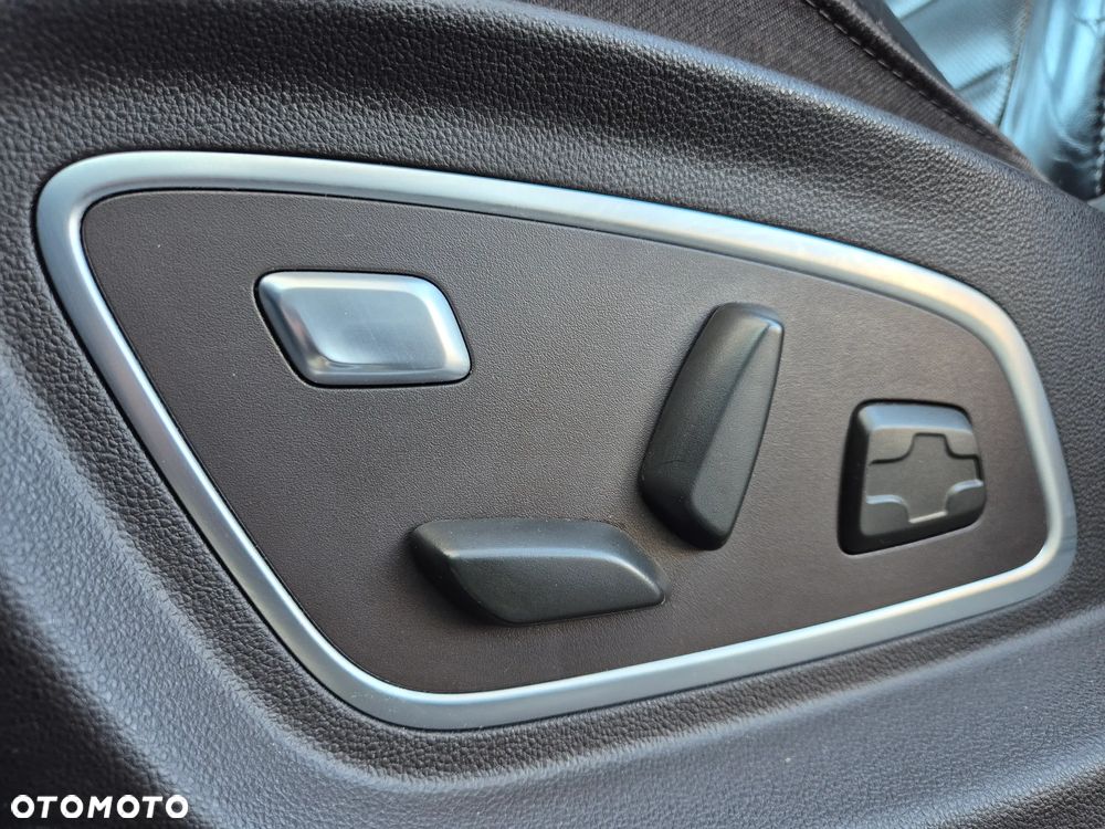 Renault Espace 1.6 dCi Energy Initiale Paris EDC 7os - 14