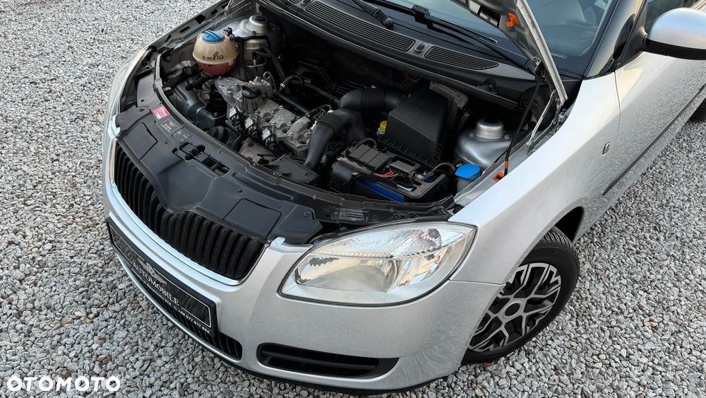 Skoda Fabia 1.2 HTP STYLE EDITION - 24