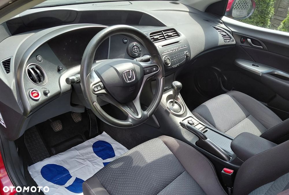 Honda Civic 1.4 i-VTEC Comfort - 17