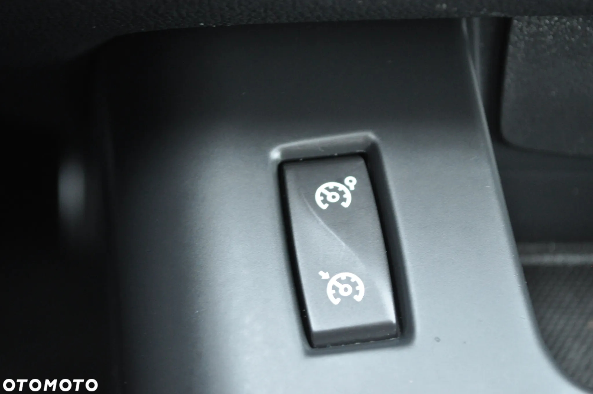 Renault Scenic 1.5 dCi Bose EDC - 27