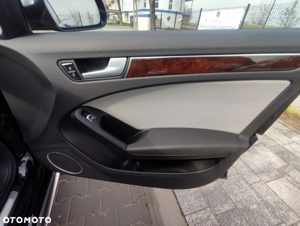 Audi A4 Allroad - 22