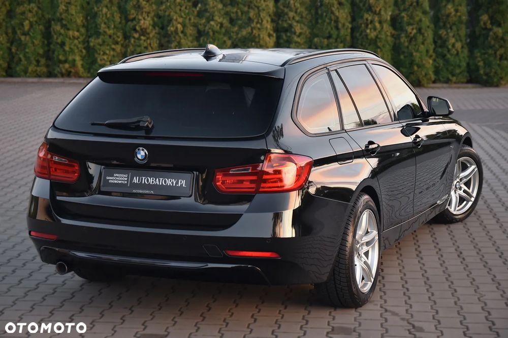 BMW Seria 3 318d Sport Line - 17