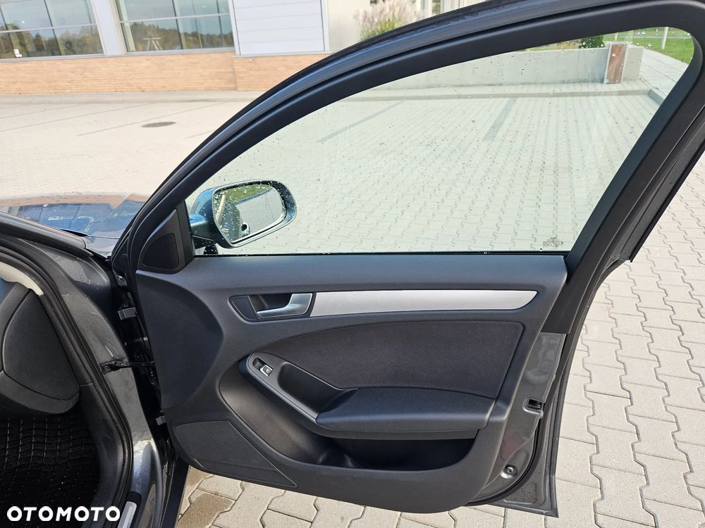 Audi A4 Avant - 21