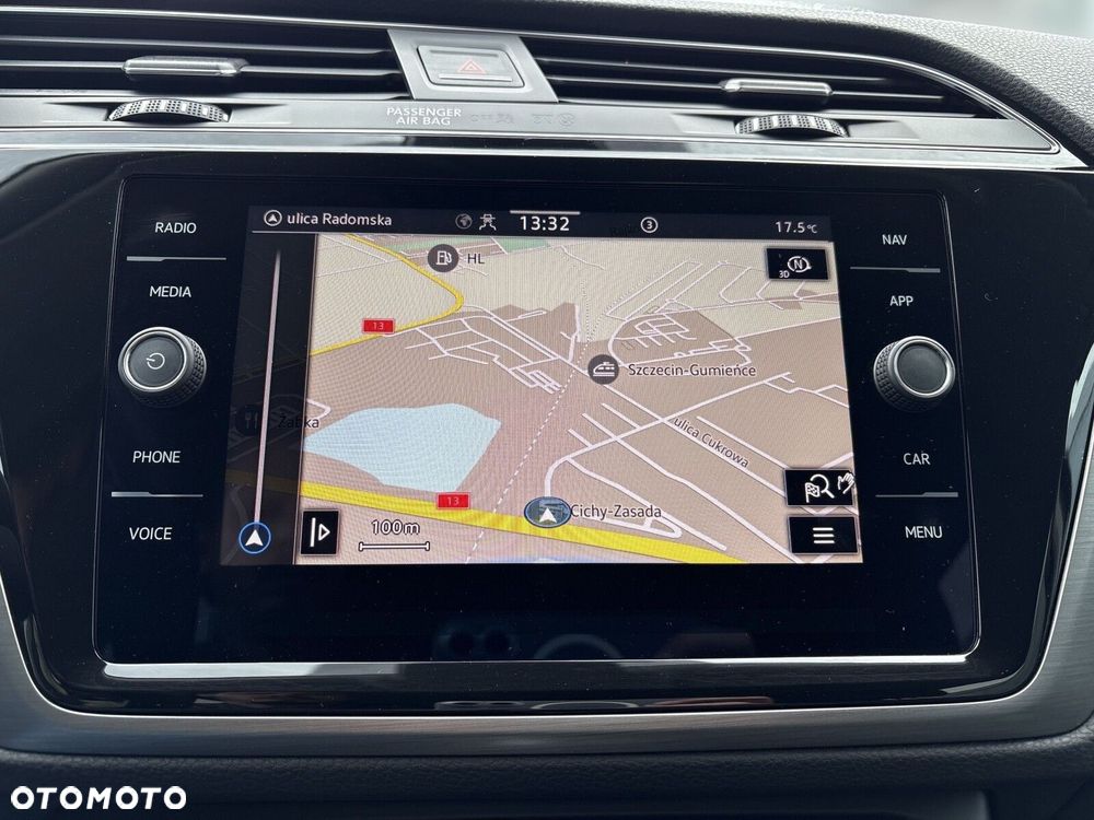 Volkswagen Touran 2.0 TDI BMT Comfortline DSG - 24