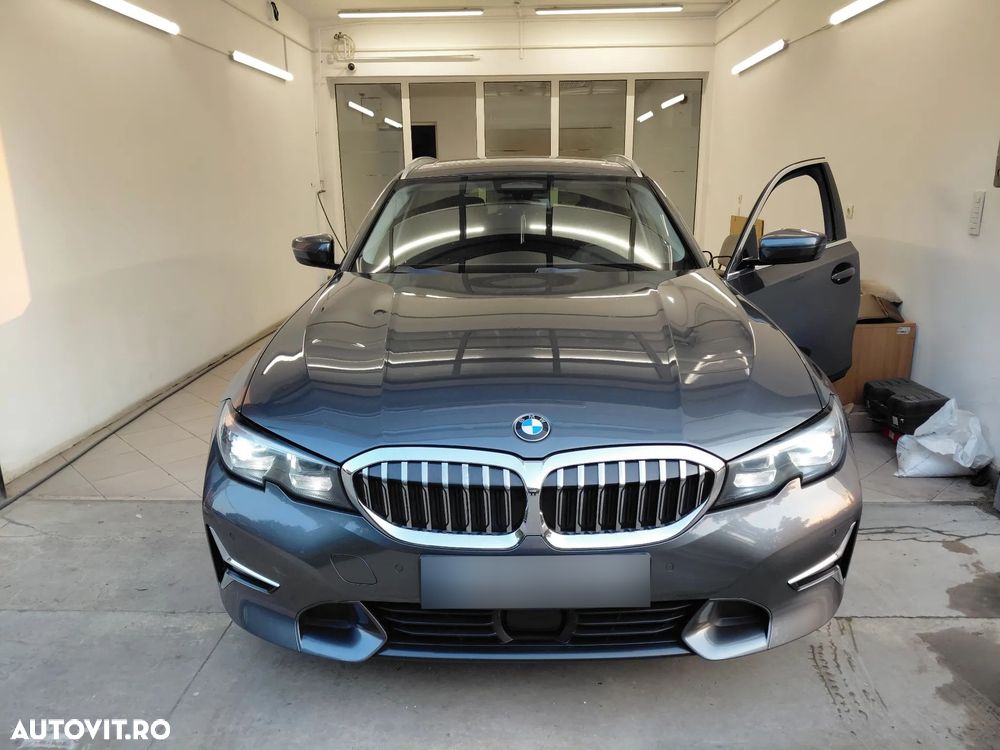 BMW Seria 3 320d xDrive AT MHEV - 29