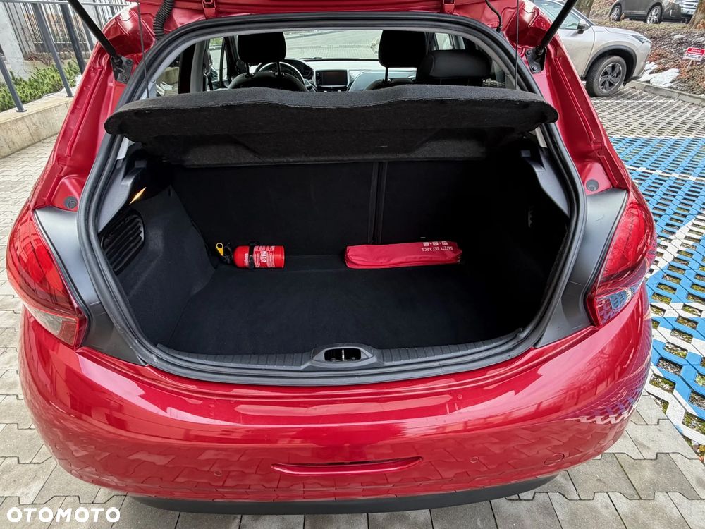 Peugeot 208 1.2 PureTech Style - 5