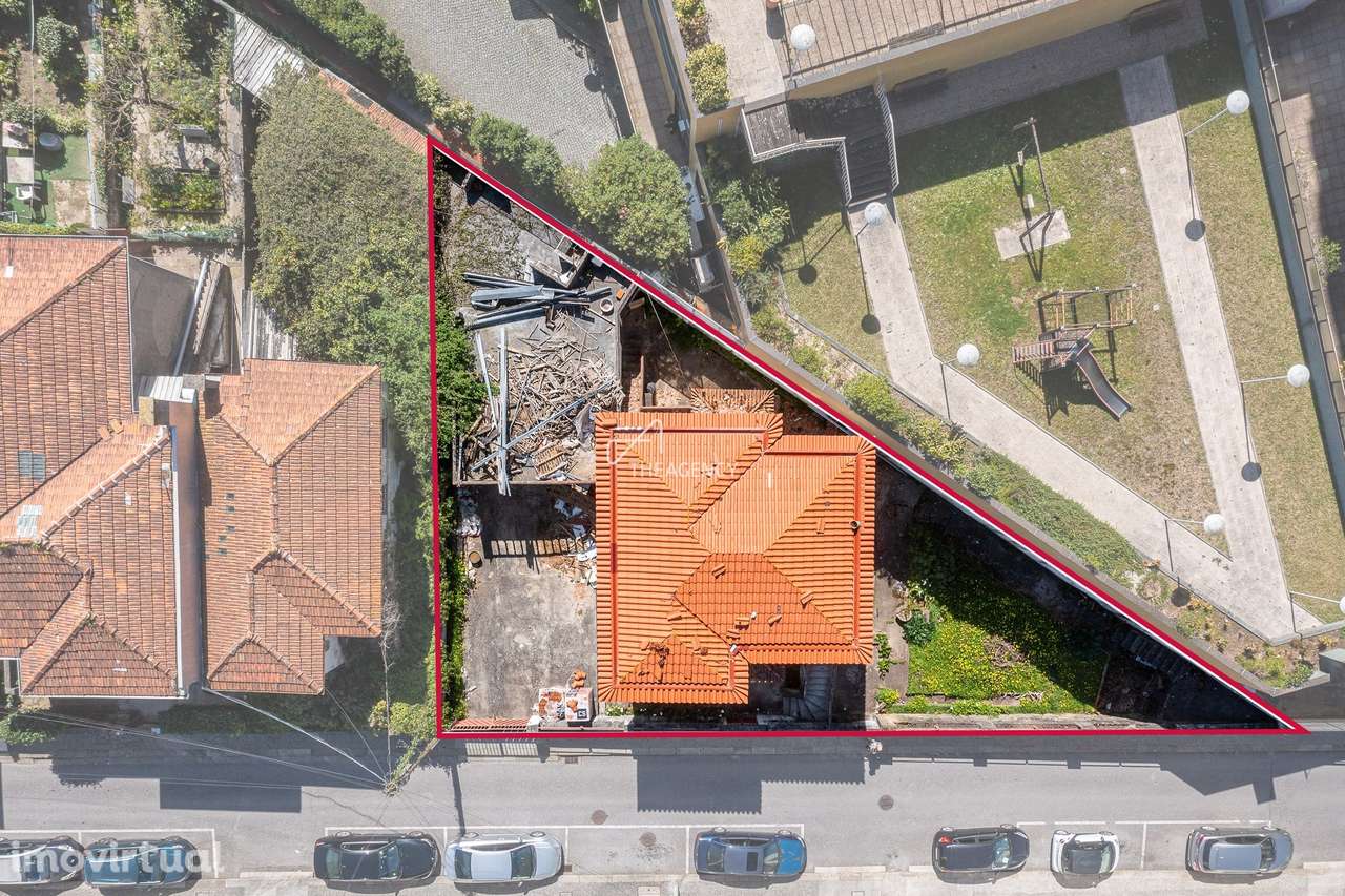 Moradia isolada para reabilitação em Gaia junto ao Corte Inglês - Grande imagem: 5/12