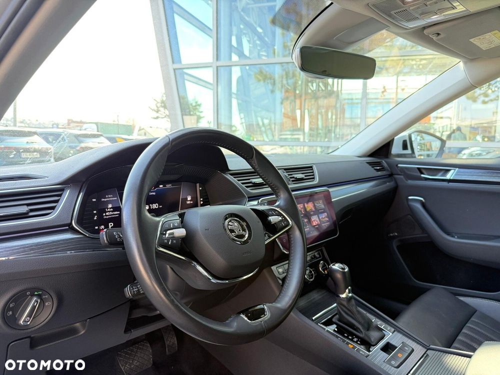 Skoda Superb 2.0 TDI SCR Style DSG - 11