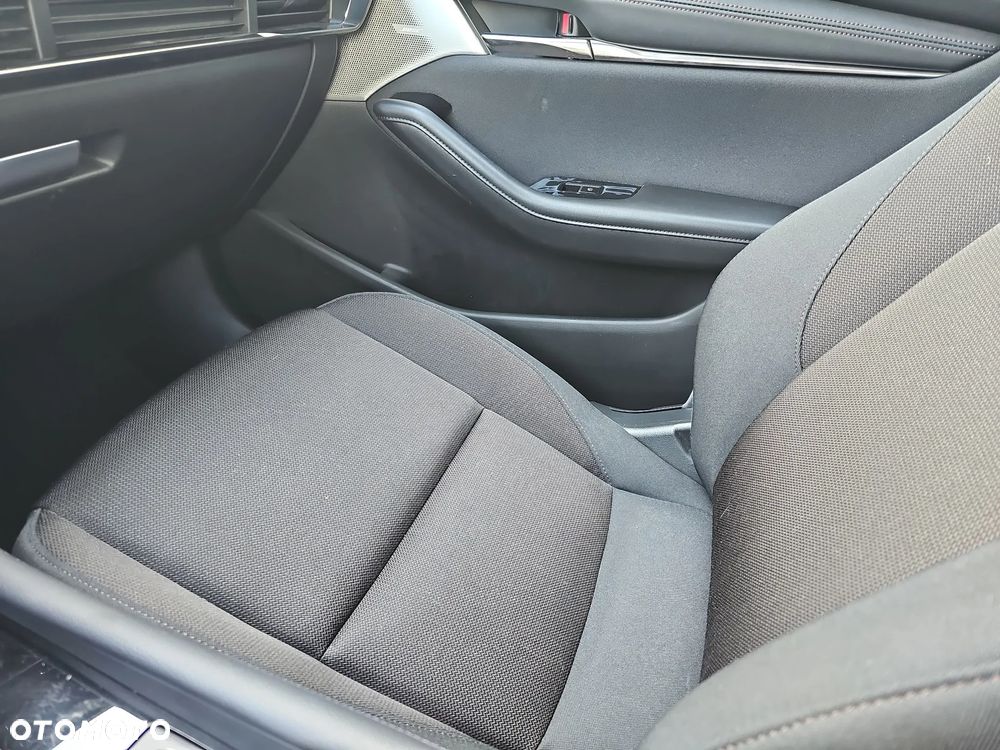 Mazda 3 2.0 mHEV Exclusive-Line - 23