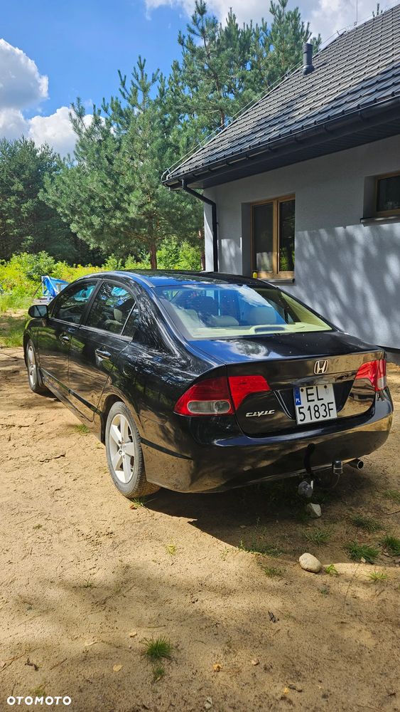 Honda Civic 1.8 Executive - 13