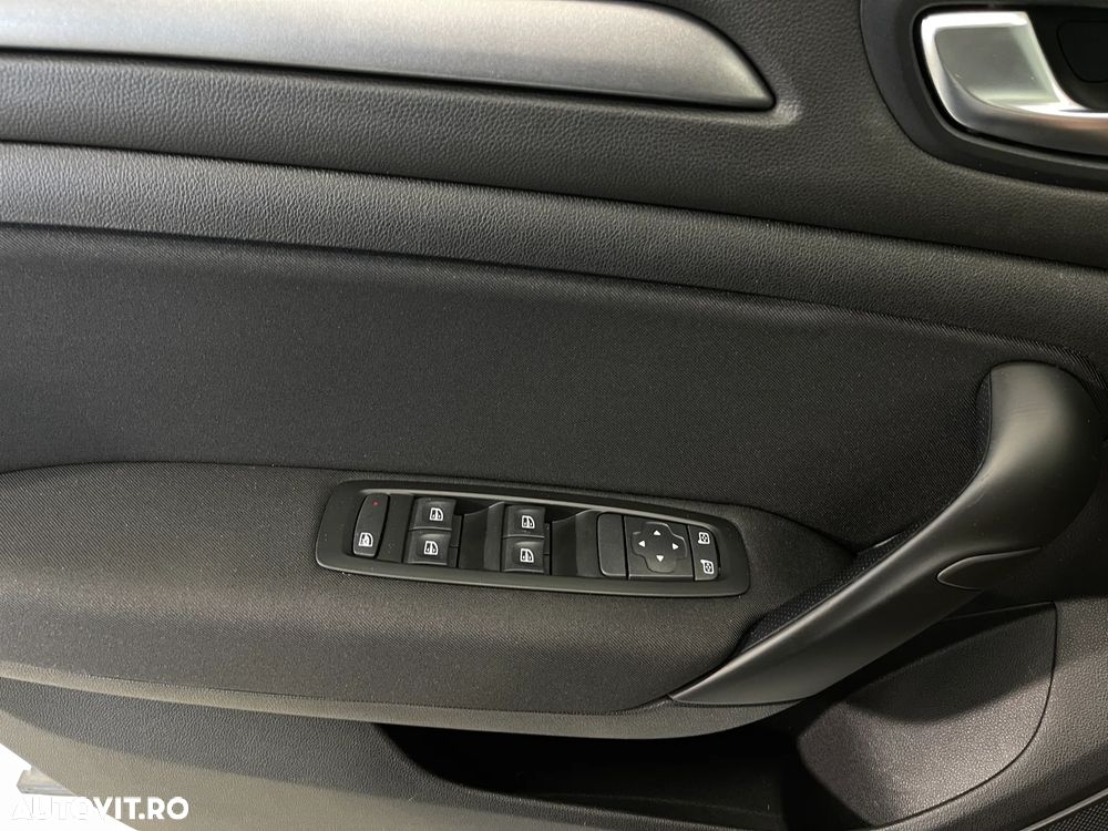 Renault Megane TCe Zen - 16